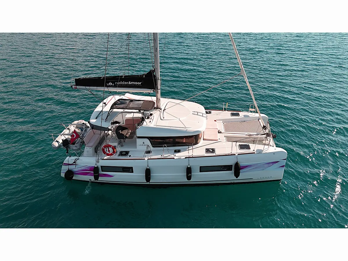 Lagoon 40