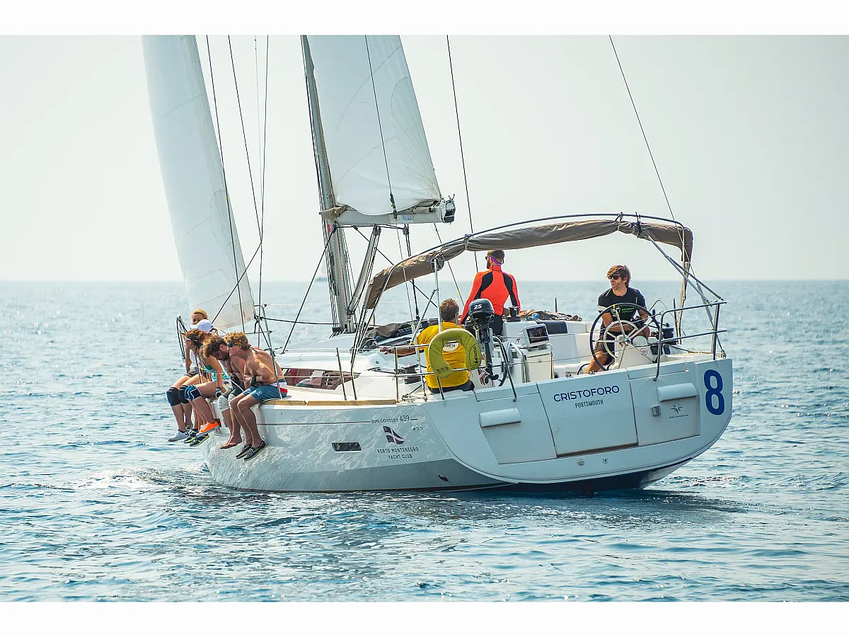 Sun Odyssey 439