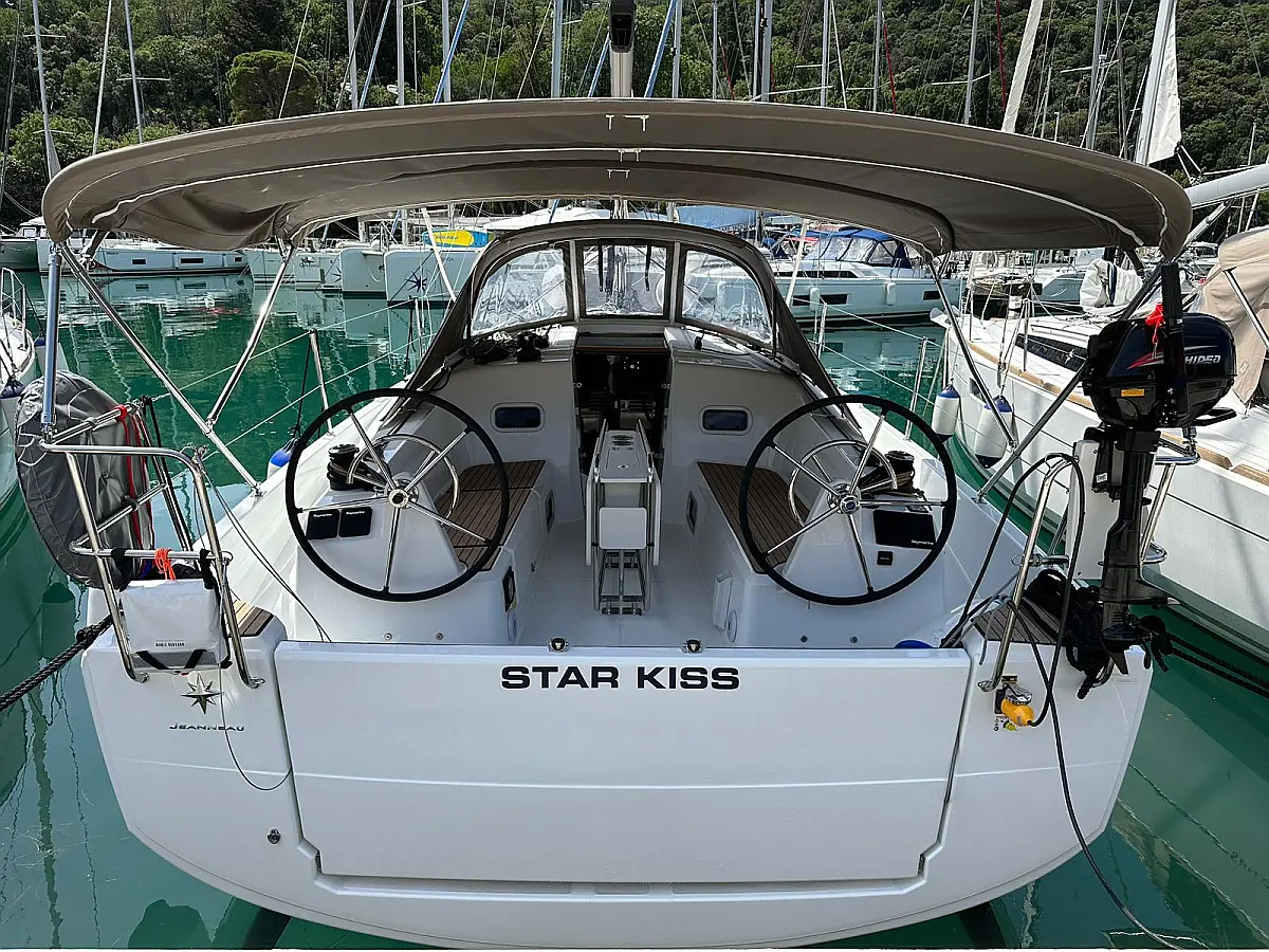 Sun Odyssey 350