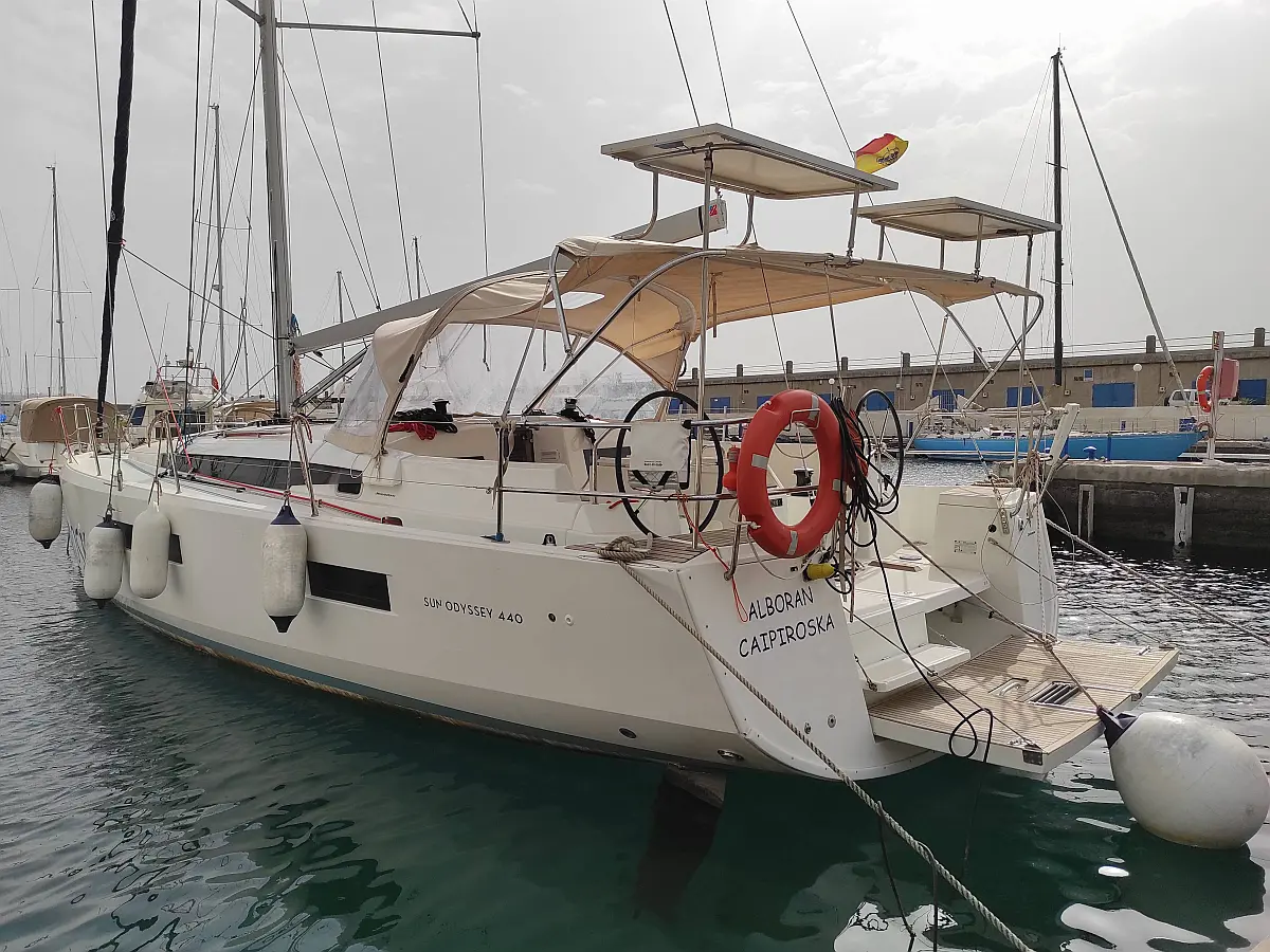 Sun Odyssey 440