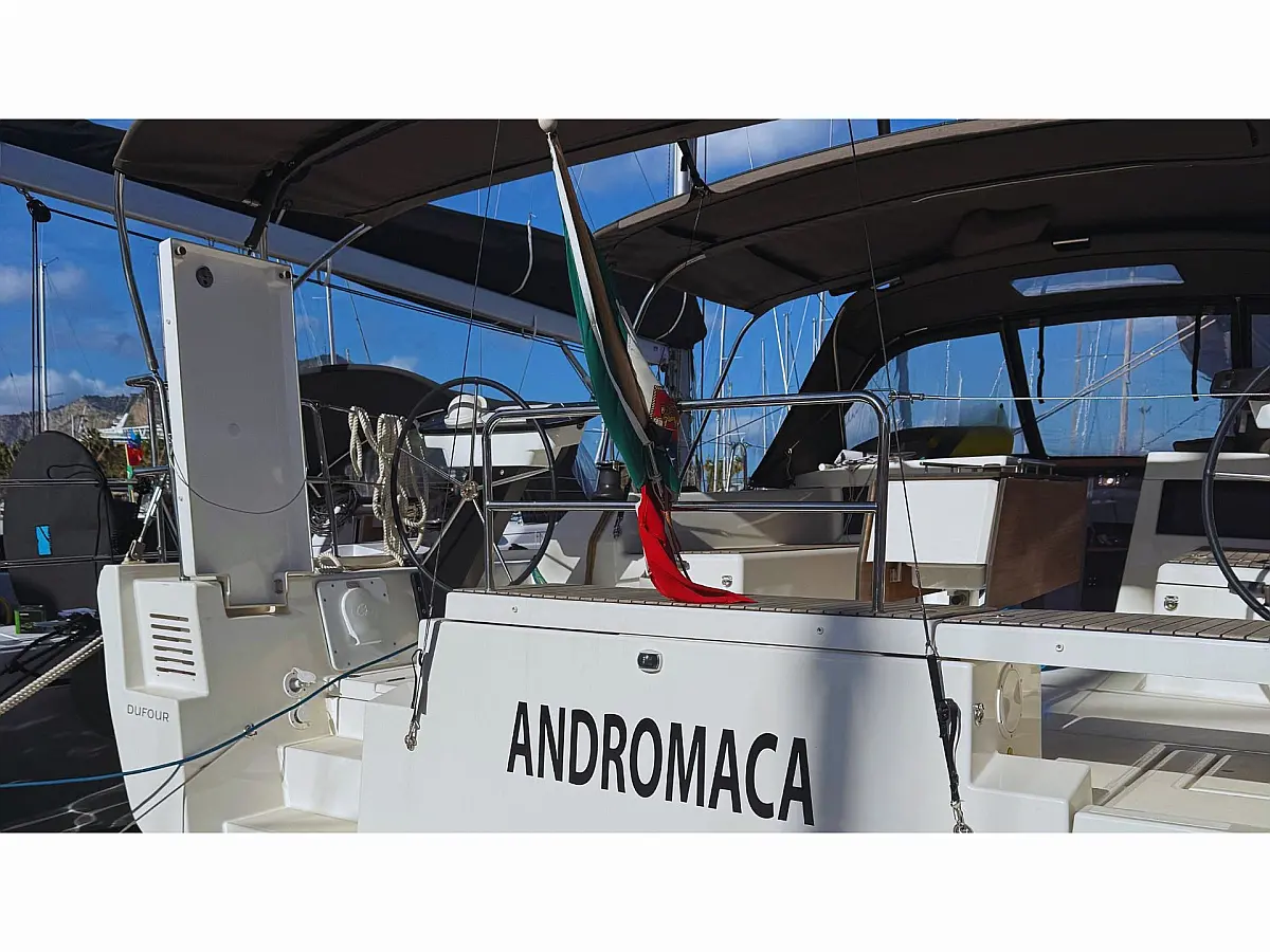 Dufour 470