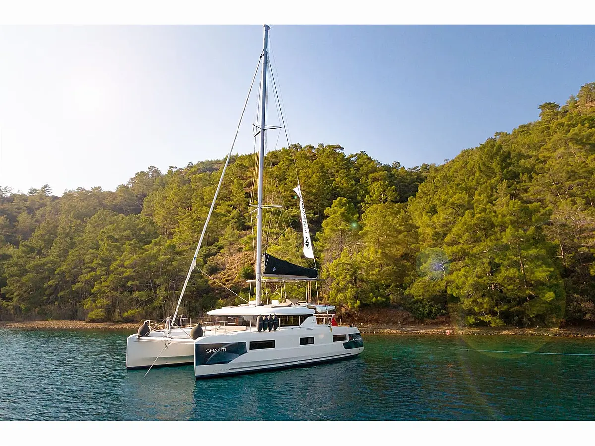 Lagoon 46 