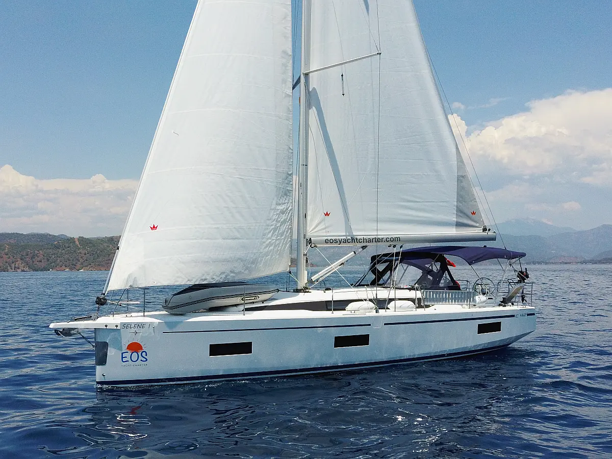 Bavaria C42