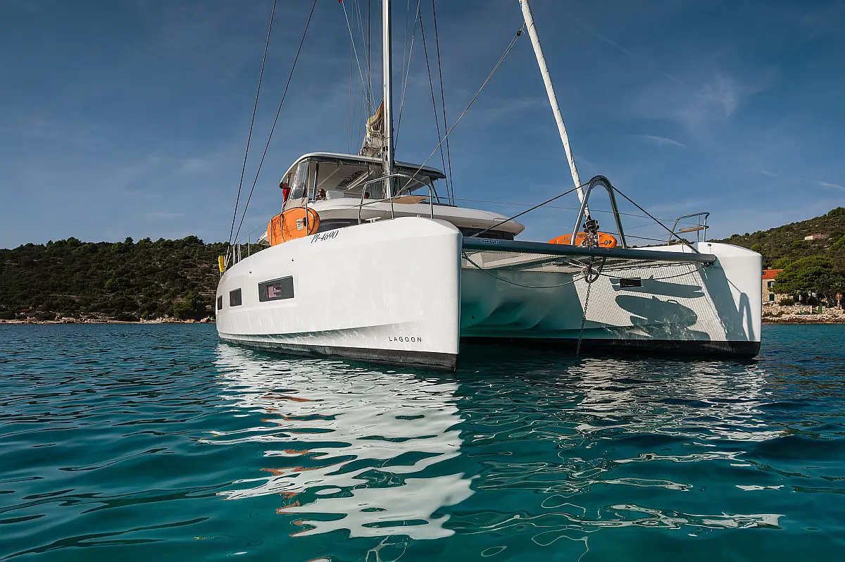 Lagoon 55 (4+2)