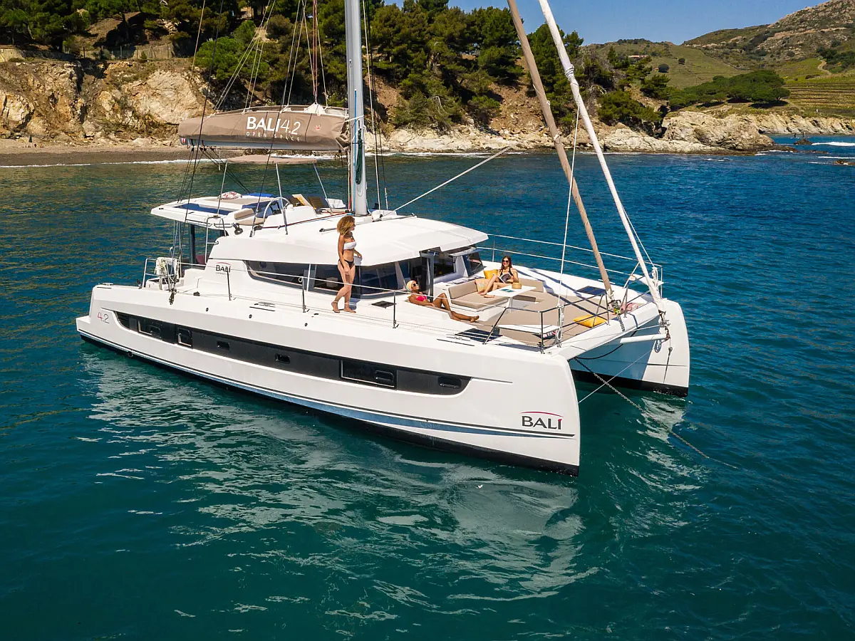 Bali 4.2 (5 cab.)